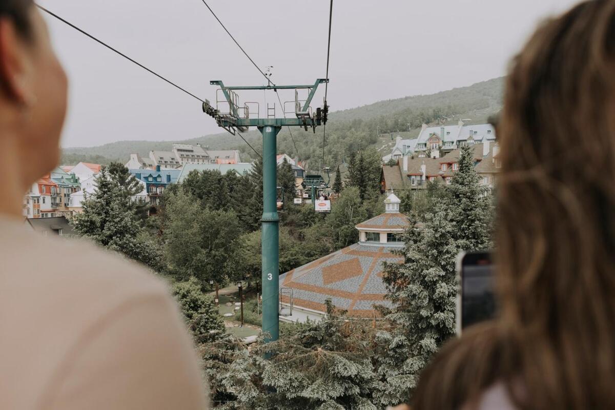 Apartment Tremblant In&out - View - Wood Fireplace *